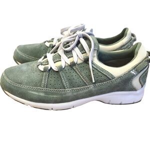 Lands' End Green Suede Sneakers size 7.5